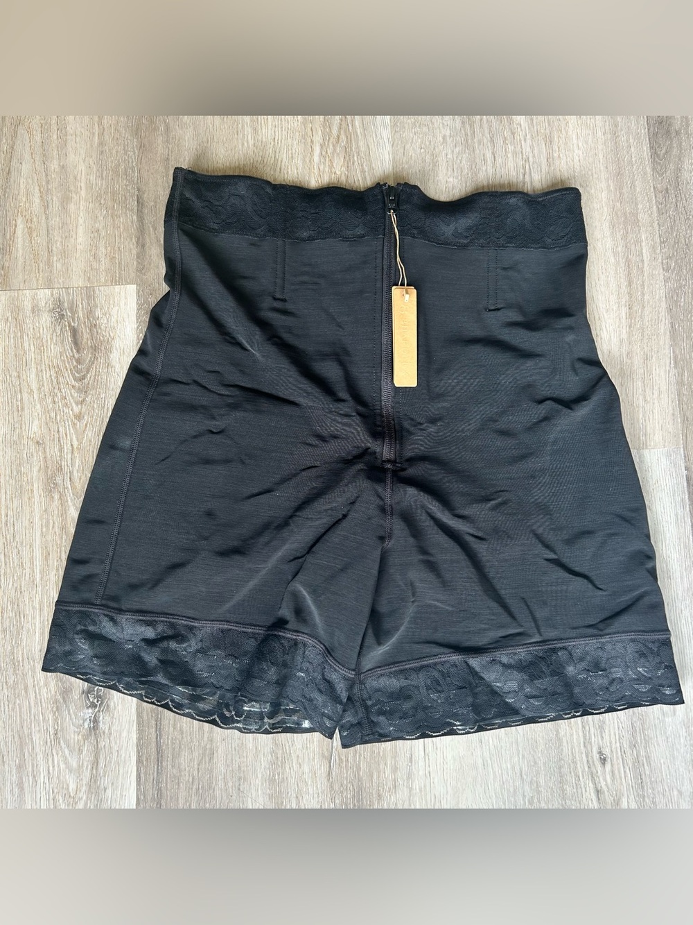 Mid-Rise Steel Boned Butt-Lifting Shorts